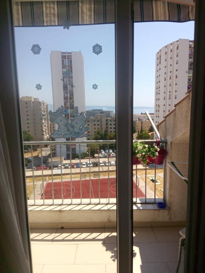 Apartments Tomisa Спліт Екстер'єр фото