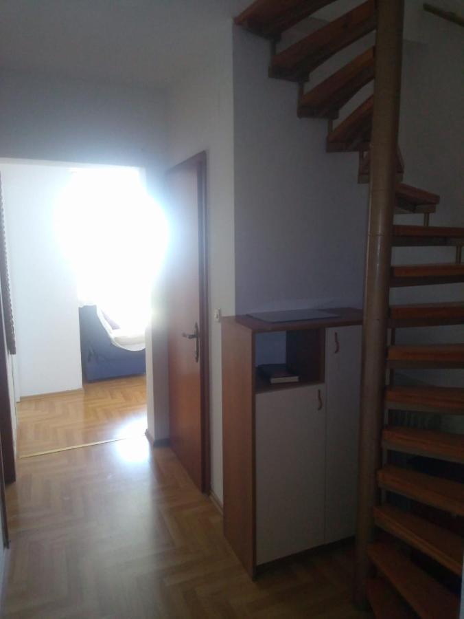 Apartments Tomisa Спліт Екстер'єр фото