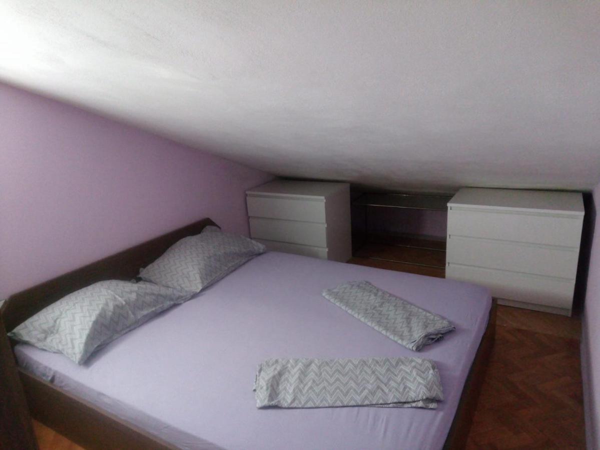 Apartments Tomisa Спліт Екстер'єр фото