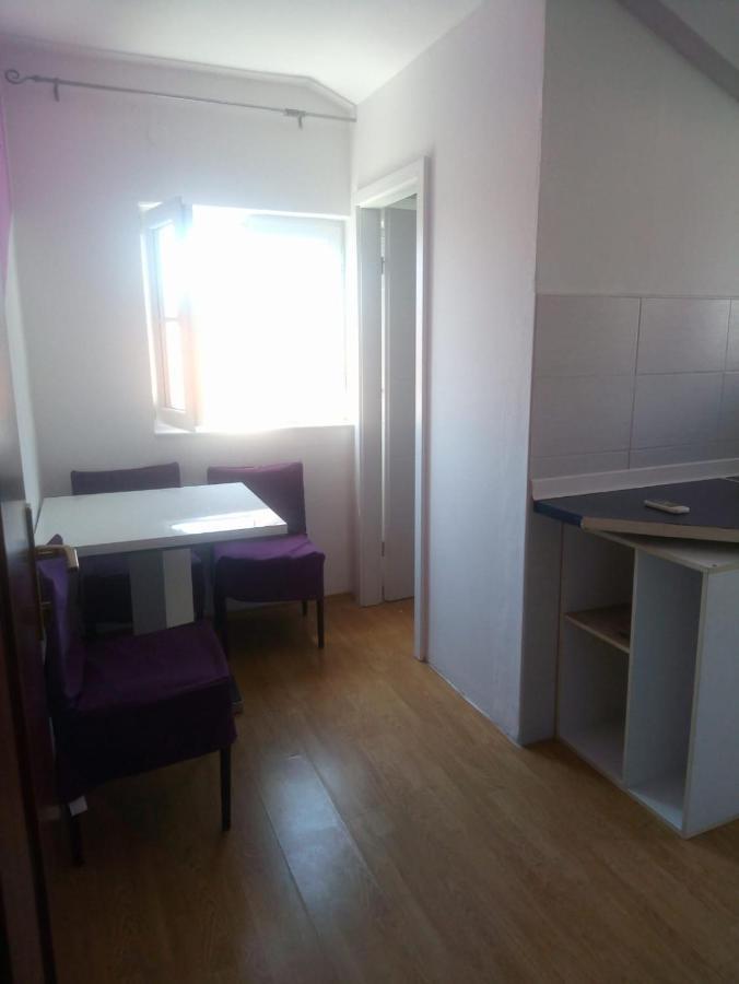 Apartments Tomisa Спліт Екстер'єр фото