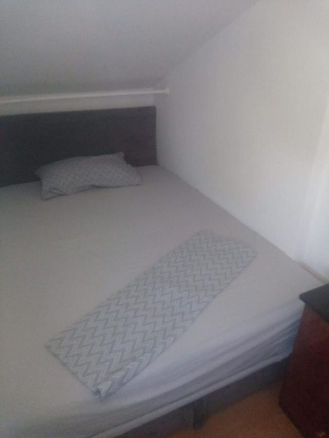 Apartments Tomisa Спліт Екстер'єр фото