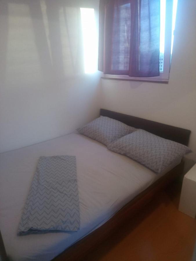 Apartments Tomisa Спліт Екстер'єр фото