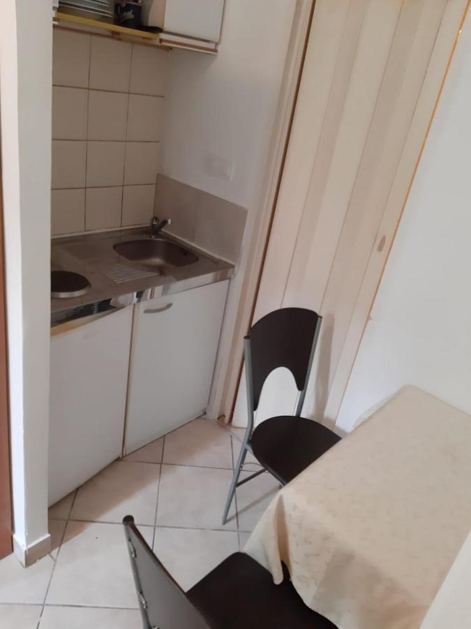 Apartments Tomisa Спліт Екстер'єр фото