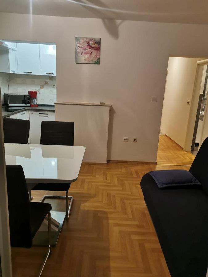 Apartments Tomisa Спліт Екстер'єр фото