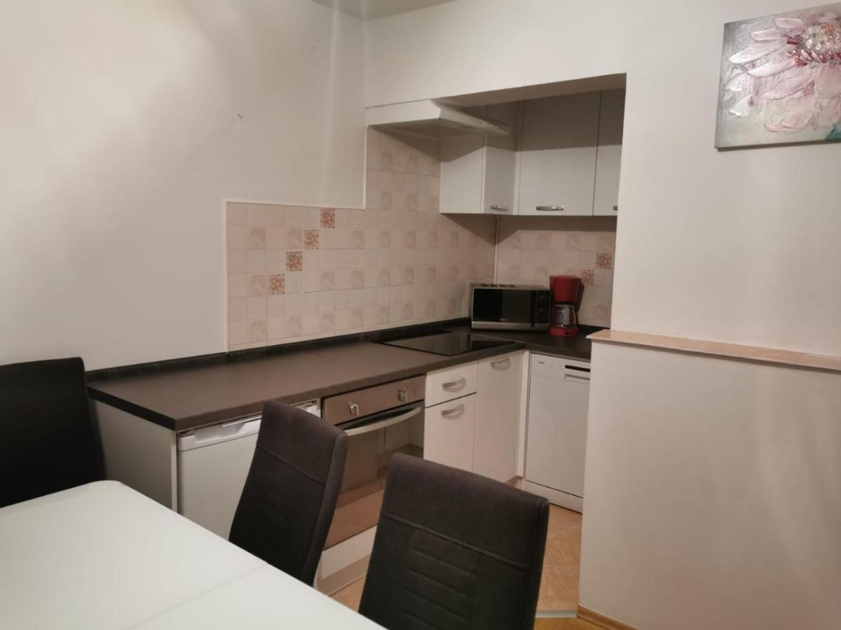 Apartments Tomisa Спліт Екстер'єр фото