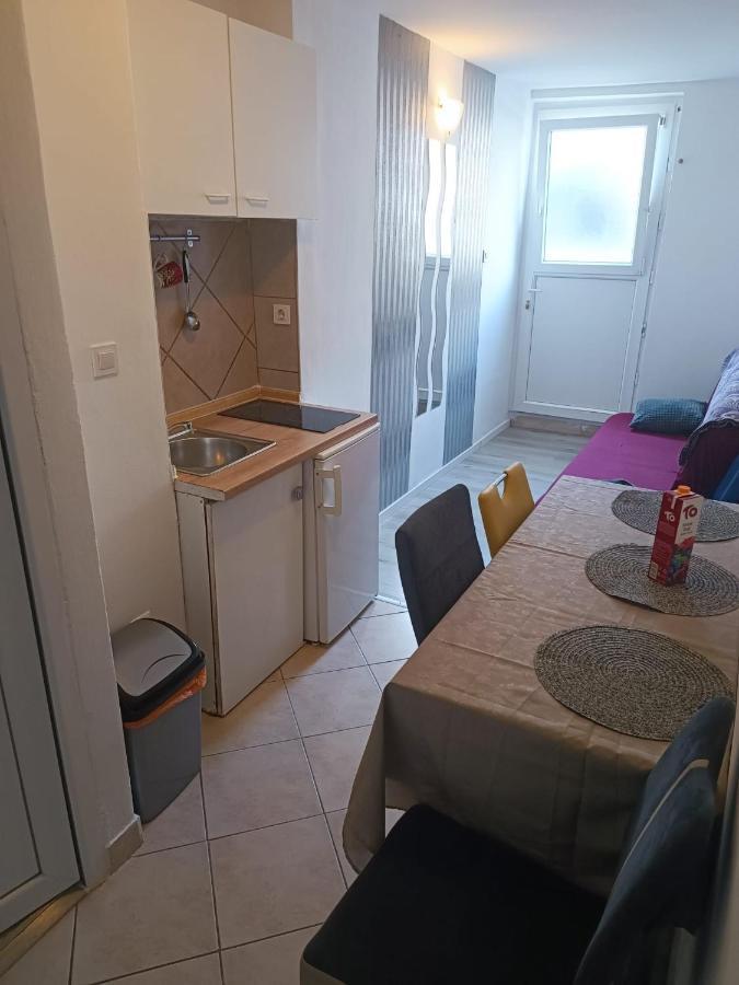 Apartments Tomisa Спліт Екстер'єр фото