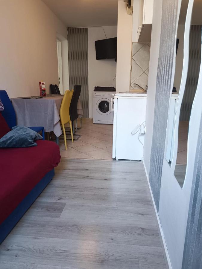 Apartments Tomisa Спліт Екстер'єр фото